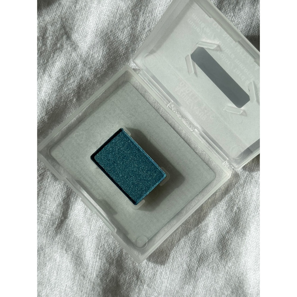 Mary Kay Mineral Eye Color Azure Blue Shimmer‎ Eyeshadow .05 oz